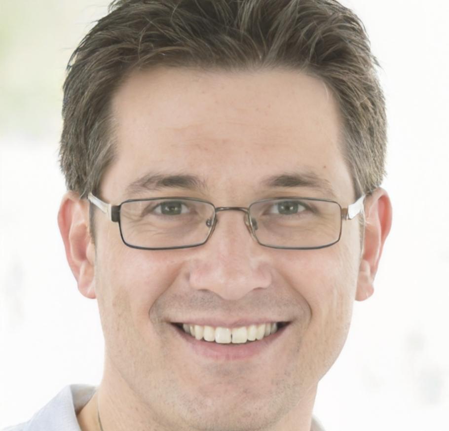Dr. Miguel Fernández, Director de Investigación